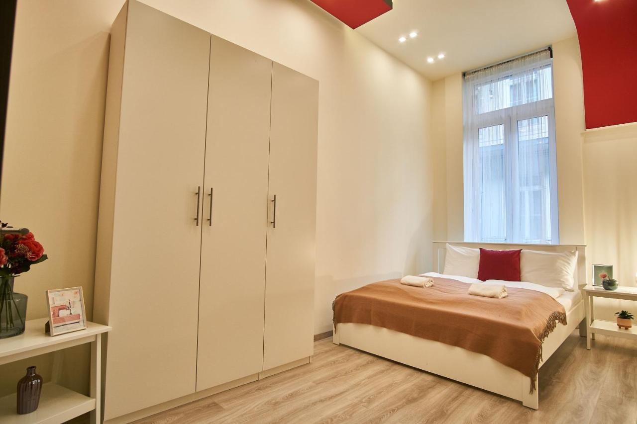 F4 Design Apartment- Βουδαπέστη Εξωτερικό φωτογραφία