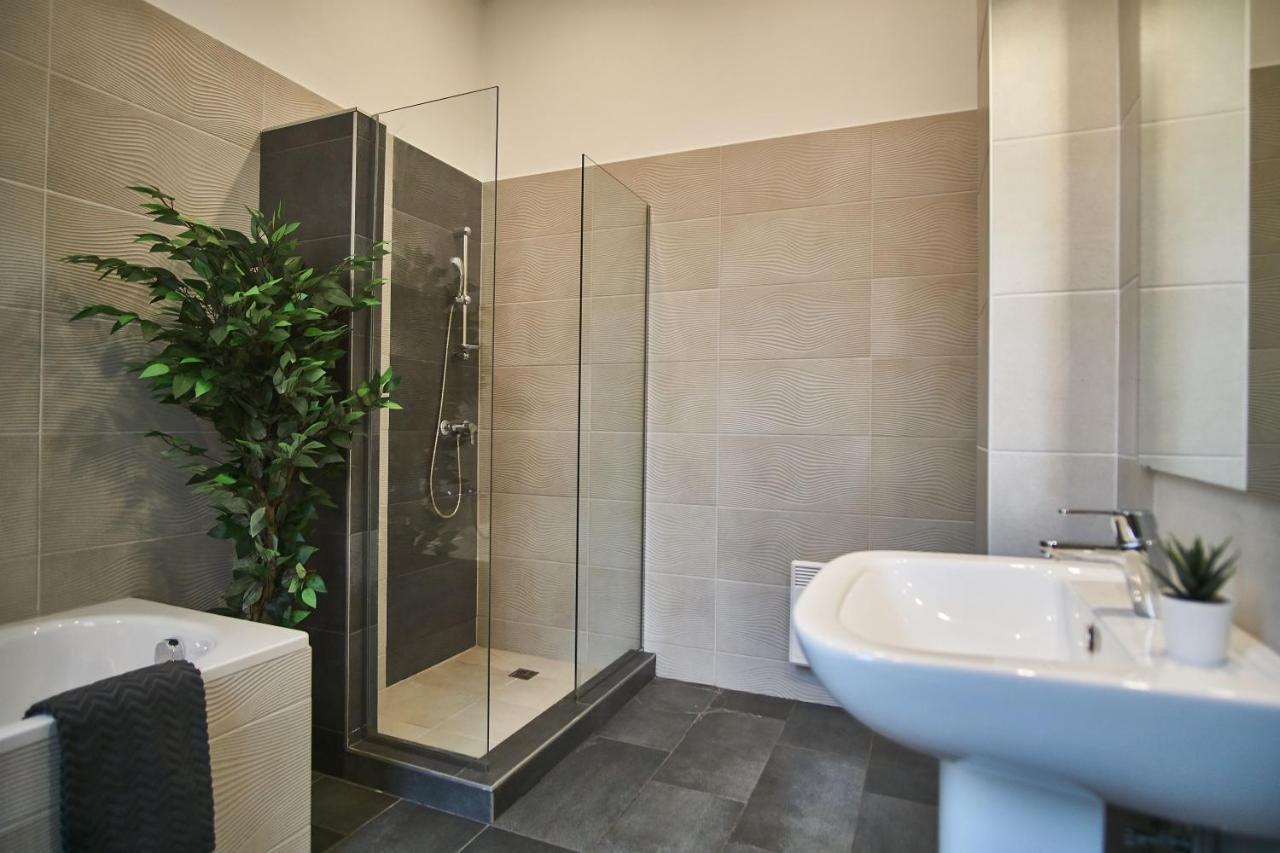 F4 Design Apartment- Βουδαπέστη Εξωτερικό φωτογραφία