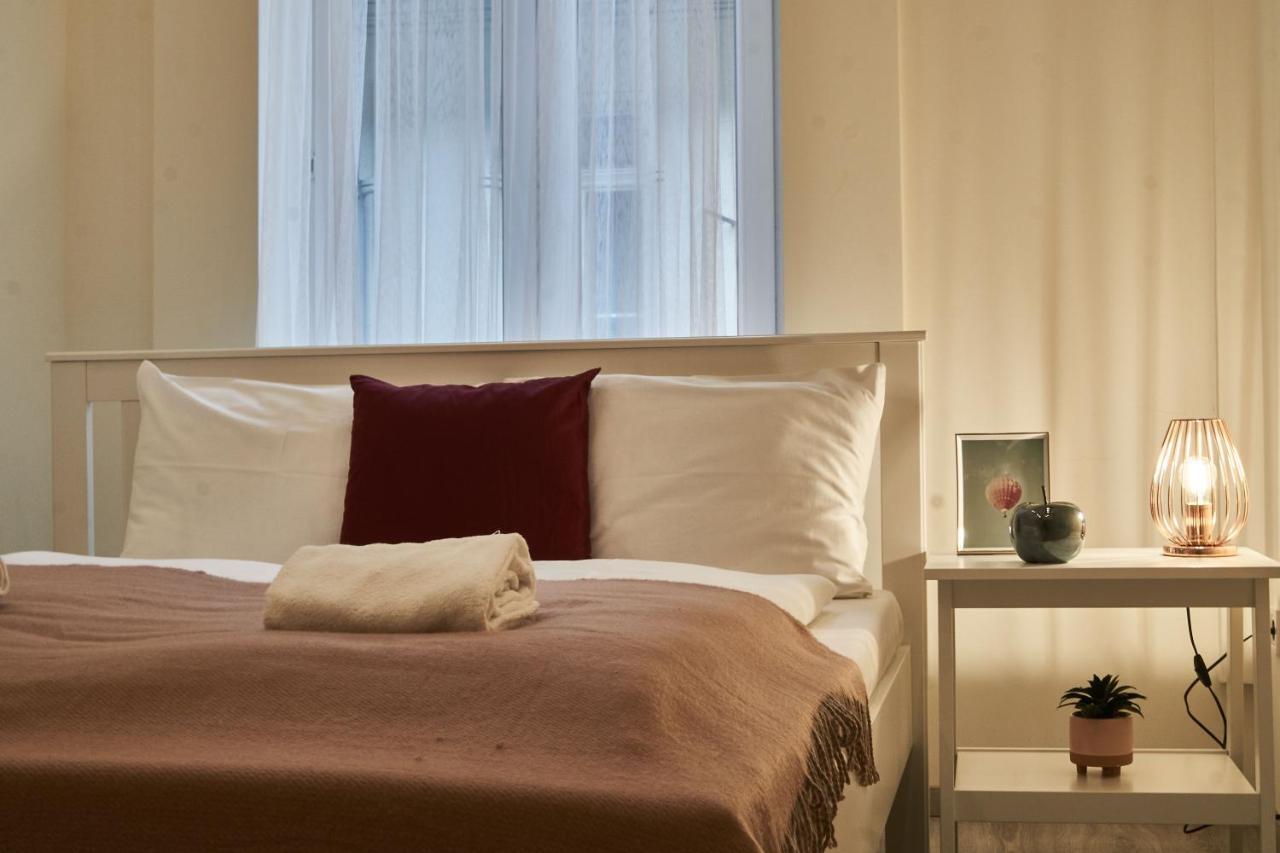 F4 Design Apartment- Βουδαπέστη Εξωτερικό φωτογραφία