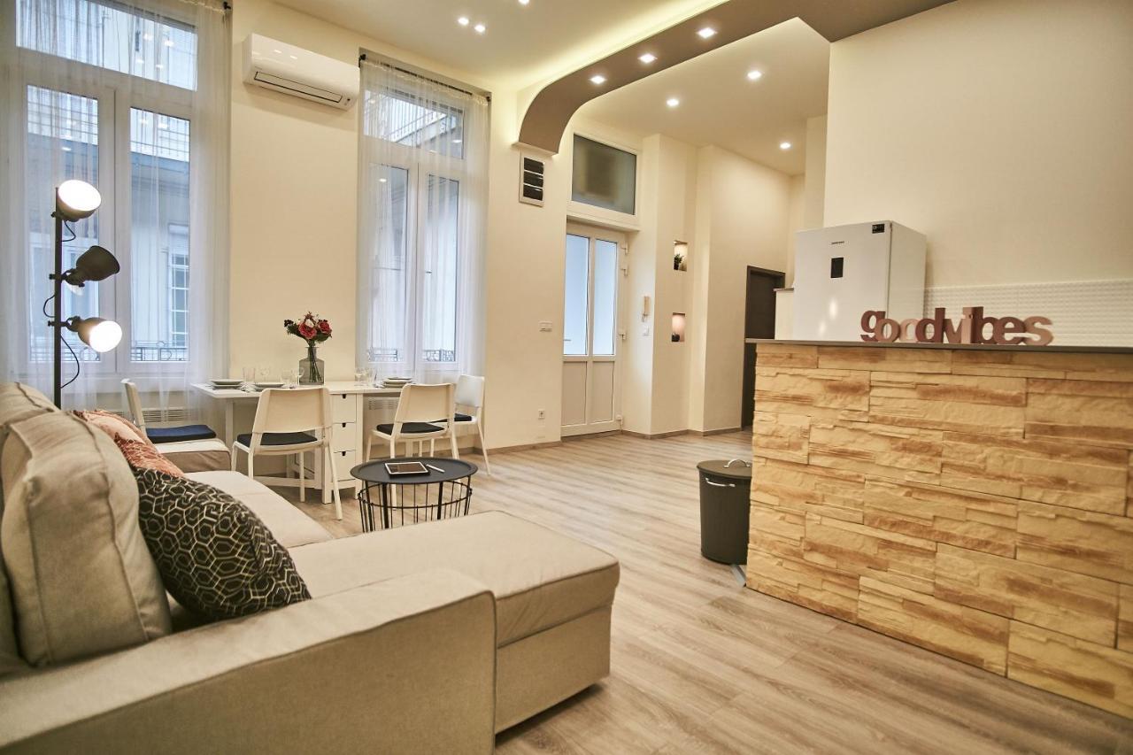 F4 Design Apartment- Βουδαπέστη Εξωτερικό φωτογραφία